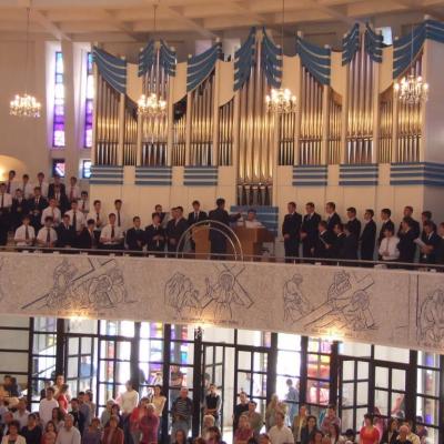 12 iunie: Iaşi: Vizita elevilor Seminarului Liceal din Bacău la catedrală