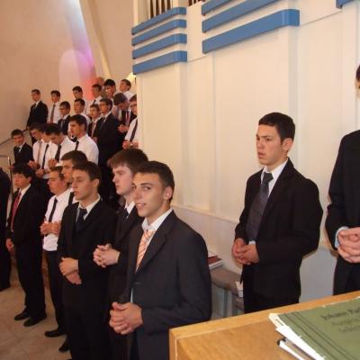 12 iunie: Iaşi: Vizita elevilor Seminarului Liceal din Bacău la catedrală