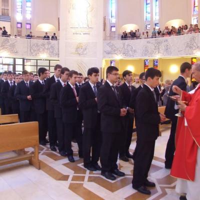 12 iunie: Iaşi: Vizita elevilor Seminarului Liceal din Bacău la catedrală