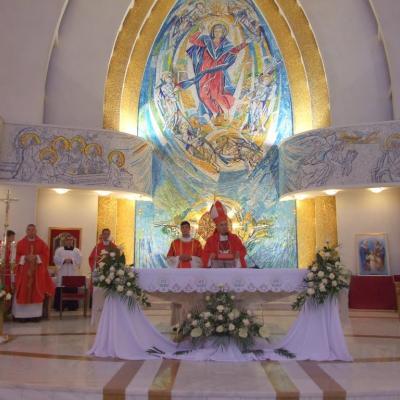 12 iunie: Iaşi: Vizita elevilor Seminarului Liceal din Bacău la catedrală