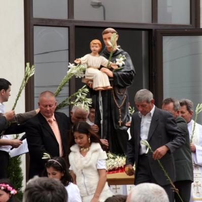 13 iunie: Iaşi: Hramul Parohiei "Sfântul Anton". Foto: Eduard Lucaci