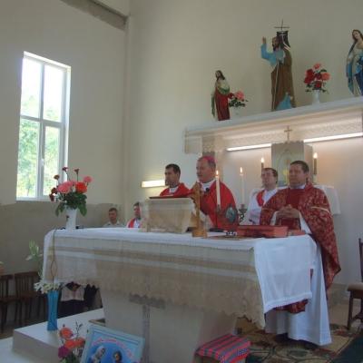 18 iunie: Berindeşti şi Ciucani: Administrarea sacramentului Mirului