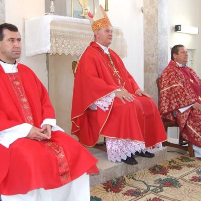 18 iunie: Berindeşti şi Ciucani: Administrarea sacramentului Mirului