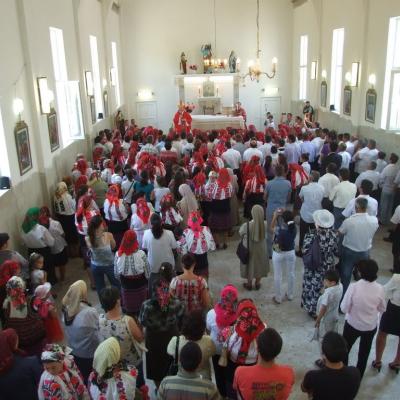 18 iunie: Berindeşti şi Ciucani: Administrarea sacramentului Mirului