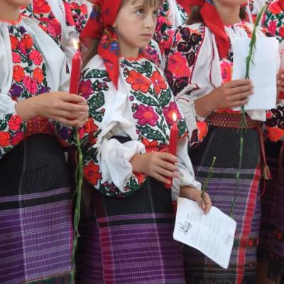 18 iunie: Berindeşti şi Ciucani: Administrarea sacramentului Mirului