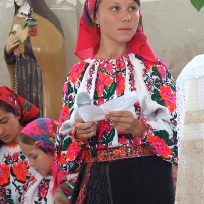 18 iunie: Berindeşti şi Ciucani: Administrarea sacramentului Mirului