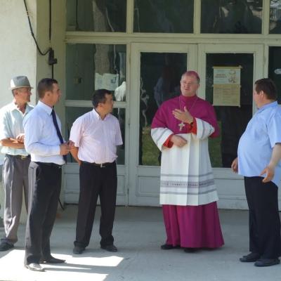 18 iunie: Berindeşti şi Ciucani: Administrarea sacramentului Mirului