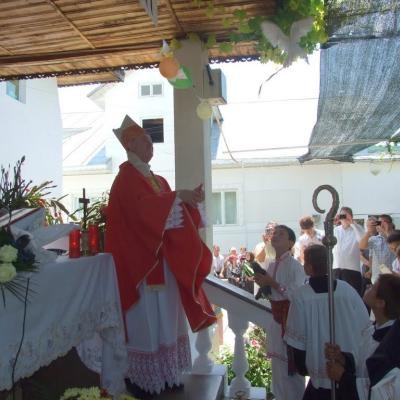 18 iunie: Berindeşti şi Ciucani: Administrarea sacramentului Mirului
