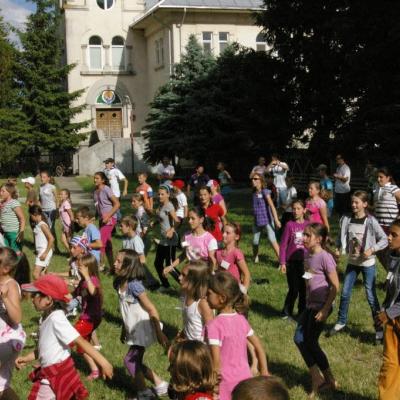 20-26 iunie: Prăjeşti: Tabăra pentru copii "Valoarea faptelor bune"