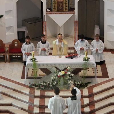 23 iunie: Bacău: Cu Sfântul Sacrament pe străzile oraşului