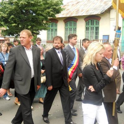 26 iunie: Moineşti: Procesiune în solemnitatea Trupul şi Sângele Domnului