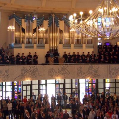 26 iunie: Iaşi: Procesiunea de Trupul şi Sângele Domnului la catedrală - I
