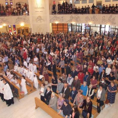 26 iunie: Iaşi: Procesiunea de Trupul şi Sângele Domnului la catedrală - I