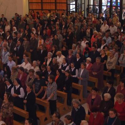 26 iunie: Iaşi: Procesiunea de Trupul şi Sângele Domnului la catedrală - I
