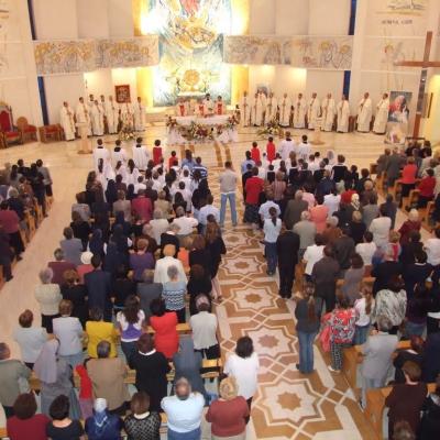 26 iunie: Iaşi: Procesiunea de Trupul şi Sângele Domnului la catedrală - I