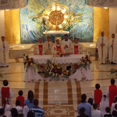 26 iunie: Iaşi: Procesiunea de Trupul şi Sângele Domnului la catedrală - I