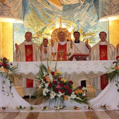 26 iunie: Iaşi: Procesiunea de Trupul şi Sângele Domnului la catedrală - I