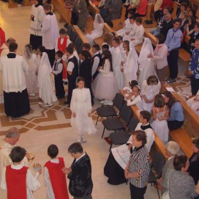 26 iunie: Iaşi: Procesiunea de Trupul şi Sângele Domnului la catedrală - I