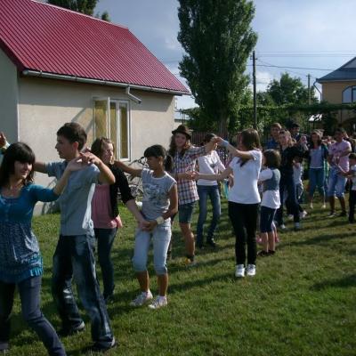 27 iunie - - 8 iulie: Pildeşti: Vara Împreună 2011