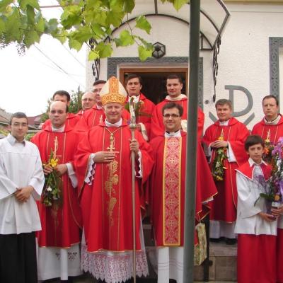 29 iunie: Vaslui: Celebrarea hramului şi sfinţirea mozaicului cu sfinţii Petru şi Paul