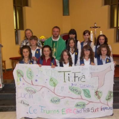 2 iulie: Oneşti: Promisiunea tinerilor franciscani