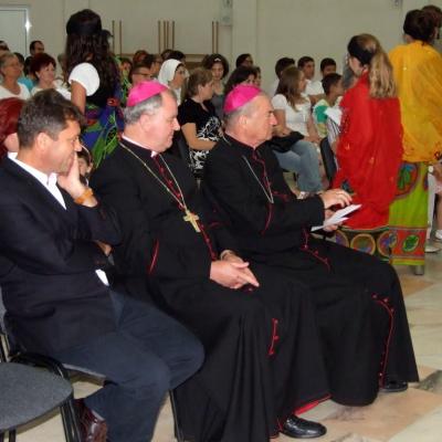 10 iulie: Iaşi: Spectacol de binefacere "Educaţie pentru Kenya! Fii alături de un copil din Maikona!"