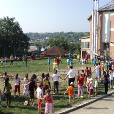 11-16 iulie: Mărgineni: Campus "Vara împreună"