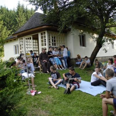 19-21 iulie: Oneşti: Campus "Să fim cu Isus"