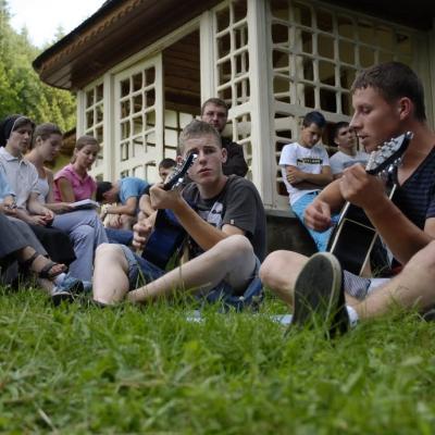 19-21 iulie: Oneşti: Campus "Să fim cu Isus"