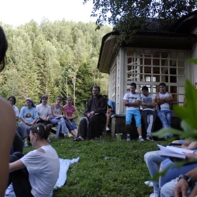 19-21 iulie: Oneşti: Campus "Să fim cu Isus"