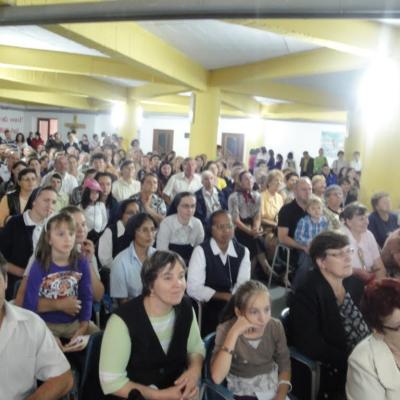 24 iulie: Bacău: Educaţie pentru Kenya