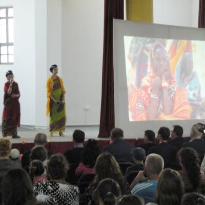 24 iulie: Bacău: Educaţie pentru Kenya