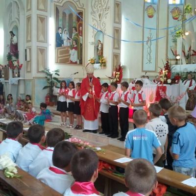 25 iulie: Oţeleni: Administrarea sacramentului Mirului