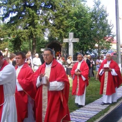 25 iulie: Oţeleni: Administrarea sacramentului Mirului