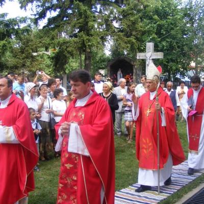 25 iulie: Oţeleni: Administrarea sacramentului Mirului