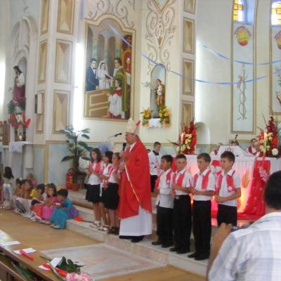 25 iulie: Oţeleni: Administrarea sacramentului Mirului