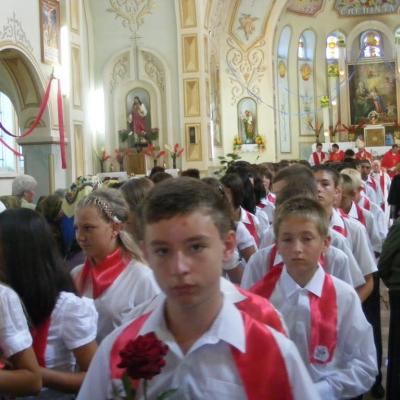 25 iulie: Oţeleni: Administrarea sacramentului Mirului