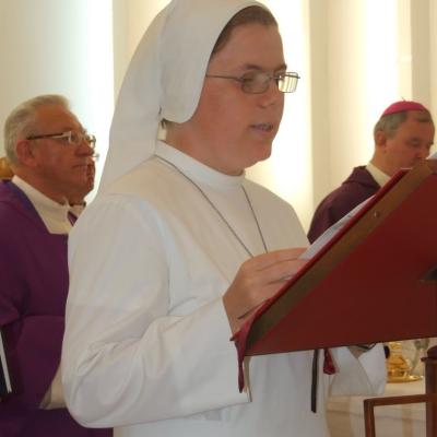 26 iulie: Iaşi: Funeraliile sorei Fiorella Chinappi, din Congregaţia "Fiicele Sfintei Maria a Divinei Providenţe" (Foto: Ovidiu Bişog)