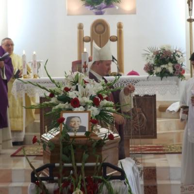 26 iulie: Iaşi: Funeraliile sorei Fiorella Chinappi, din Congregaţia "Fiicele Sfintei Maria a Divinei Providenţe" (Foto: Ovidiu Bişog)