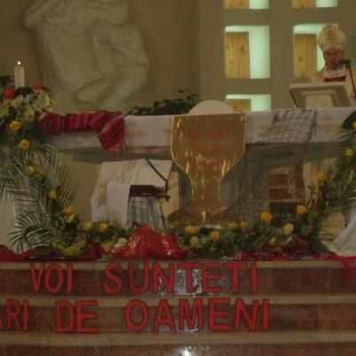 30 iulie: Bacău: Liturghia de înmânare a numirilor preoţilor nou-sfinţiţi