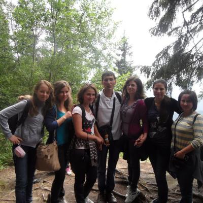 11 august: O excursie cu tinerii din Buhonca şi Oţeleni la Ceahlău