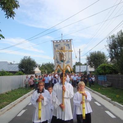 14-15 august: Baraţi: Procesiunea mariană şi sărbătoarea "Adormirea Maicii Domnului"
