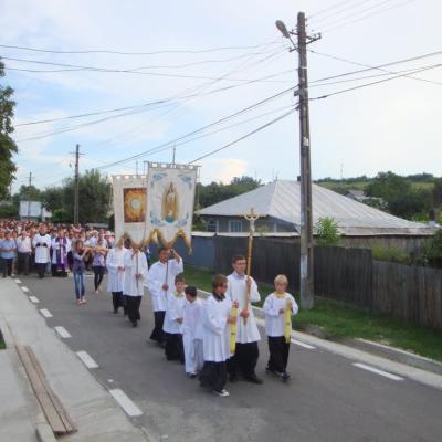 14-15 august: Baraţi: Procesiunea mariană şi sărbătoarea "Adormirea Maicii Domnului"