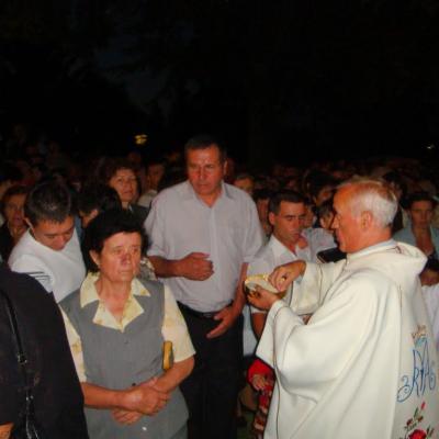 14-15 august: Baraţi: Procesiunea mariană şi sărbătoarea "Adormirea Maicii Domnului"