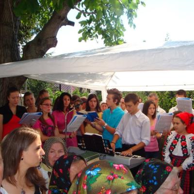 14-15 august: Baraţi: Procesiunea mariană şi sărbătoarea "Adormirea Maicii Domnului"
