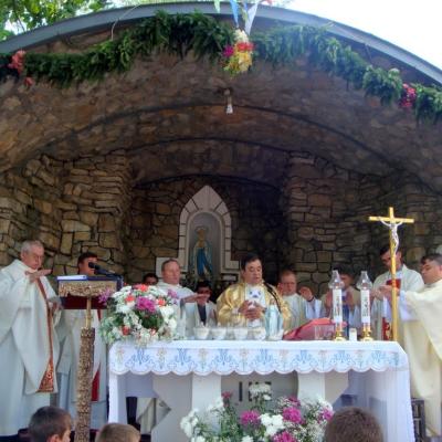14-15 august: Baraţi: Procesiunea mariană şi sărbătoarea "Adormirea Maicii Domnului"