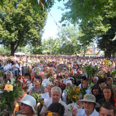 14-15 august: Baraţi: Procesiunea mariană şi sărbătoarea "Adormirea Maicii Domnului"
