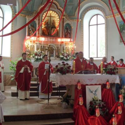 28 august: Gura Humorului: Administrarea sacramentului Mirului