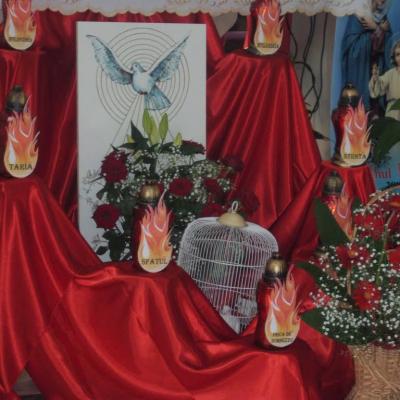 28 august: Gura Humorului: Administrarea sacramentului Mirului