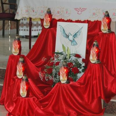 28 august: Gura Humorului: Administrarea sacramentului Mirului